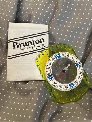 BRUNTON Classic Compass 9020G placa de base verde óptica mapa bússola rotativa analógica - Imagem 1 de 4