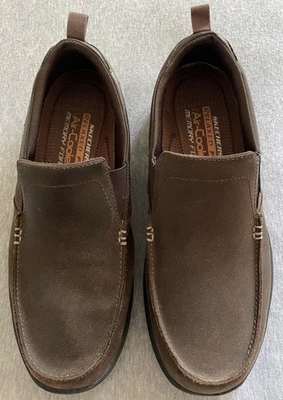 Skechers Men's Air Cooled Memory Foam Leather Slip-On Size 9.5 Dark Brown Shoes - Image 1 of 4