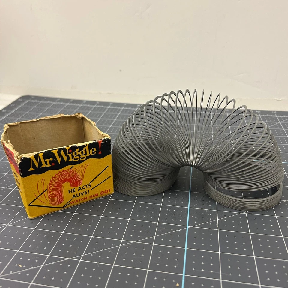 Juguete de resorte de metal Mr. Wiggle vintage de colección con caja original - retro coleccionable Foto 1 de 4