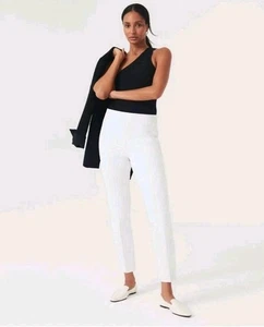 Pantalones rectos SPANX NUEVOS CON ETIQUETAS 20372R On The Go ajustados clásicos blancos elásticos talla 30 X 37" - Imagen 1 de 14