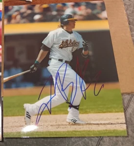 Travis Buck Oakland Athletics A'S SIGNED 8X10 PHOTO COA AUTOGRAPHED BASEBALL - Picture 1 of 1