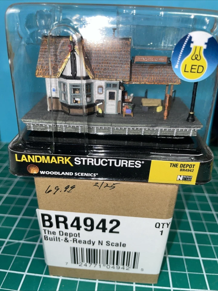 New! N-Scale Woodland BR4942 Depot $ 69.99 Make Offer - Image 1 of 4