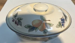 Mikasa Intaglio GARDEN HARVEST CAC29 1.5 Qt Covered Oval Casserole - Very Nice! - Picture 1 of 6