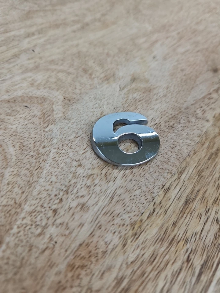 2004-2010 Volkswagen Touareg Emblem Logo Letter Symbol Badge Rear Chrome - Image 1 of 1