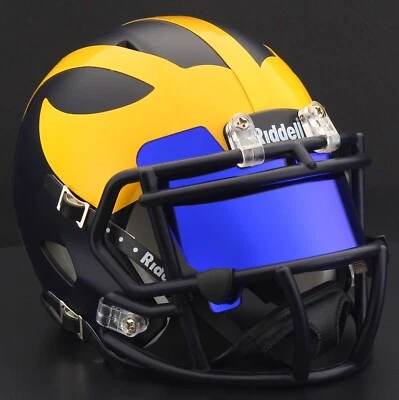 Mini casco de fútbol americano Riddell 2023 NATIONAL CHAMPIONS MICHIGAN WOLVERINES NCAA Foto 1 de 3