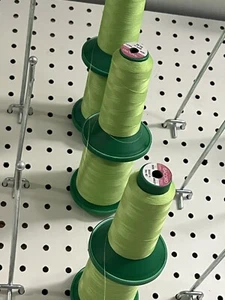 Isacord Embroidery Machine Polyester Thread 5000M (6 Spools #5830) - Picture 1 of 1