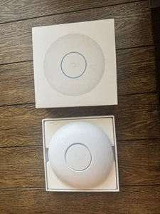 Ubiquiti UniFi WiFi 6 Pro Access Point U6-Pro-US - Photo 1/3