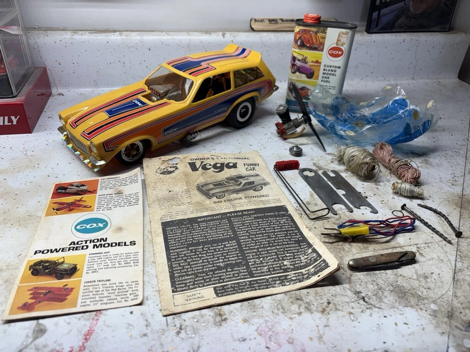 Cox Vega Funny Car Tether Car Dragster Vintage Completo com Acessórios  - Imagem 1 de 4