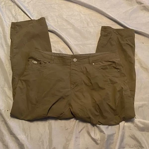 Kuhl Revolvr Stretch Lightweight Mens Khaki Pants Size 40 x 30 - Picture 1 of 5