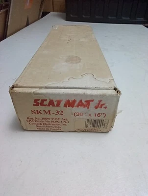 Коврик для дрессировки домашних животных кошек/собак Scat Mat Jr SKM-32 16 x 30 дюймов автоматический РАБОТАЕТ  - Изображение 1 из 3