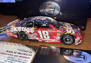 Nascar Lionel 1/24 2018 Elite Kyle Busch Skittles Chicagoland Win Raced Version - Picture 1 of 13
