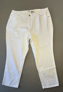 Est. 1946 Women's Denim Cato White Crop Capri Jeans 18W Classic Fit - Picture 1 of 8