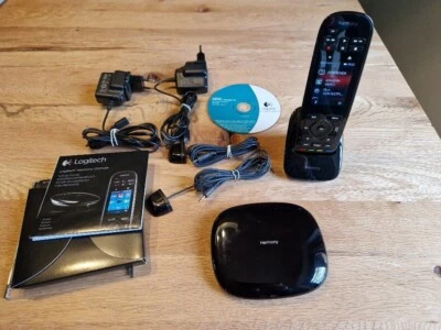 Logitech Harmony Ultimate Universalfernbedienung Remote + Harmony Hub & IRsender - Bild 1 von 4