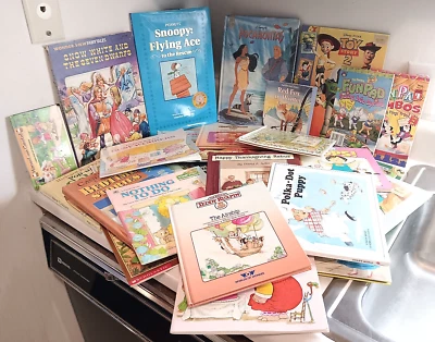 LOT OF 31 BOOKS FOR CHILDREN / KIDS / TODDLER / BABIES / PRESCHOOL / DAYCARE - Image 1 of 4