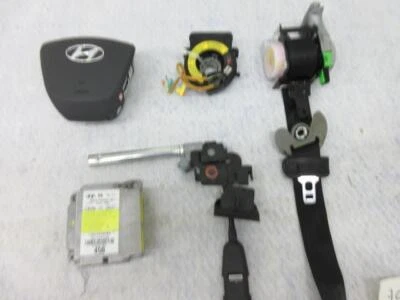 HYUNDAI ACCENT sedán 2015-2016-2017 CINTURÓN DE SEGURIDAD IZQUIERDO dirección conductor rueda airbag Foto 1 de 4