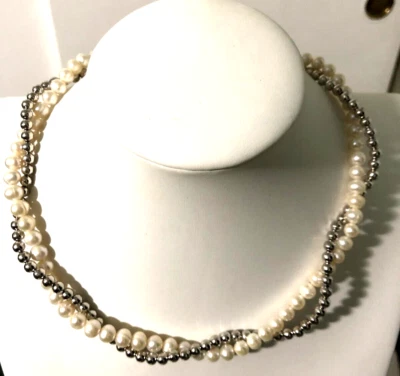 COLLAR HONORA DE PERLAS ANILLADAS Y CUENTAS PULIDAS TORCIDAS SS U ORO-PLTD SS (M4667-52 Foto 1 de 2