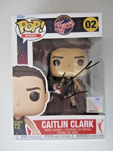INDIANA FEVER CAITLIN CLARK SIGNIERT FUNKO POP #2 WNBA mit Echtheitszertifikat (TSA) + KOSTENLOSER VERSAND! - Bild 1 von 3