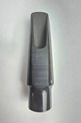 Yanagisawa 5 硬橡胶中音萨克斯管吹口 - 全新 — 第 1/4 张图片