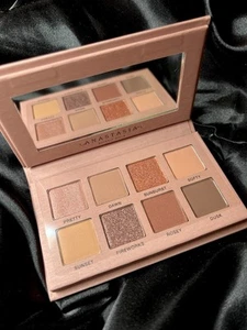 Anastasia Beverly Hills ‘Glam To Go’ Mini Eye & Face Palette - Picture 1 of 3