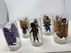 GAFAS DE COLECCIÓN DE LA SERIE DE COLECCIONISTA DE PERSONAJES DE LOS AÑOS 70 McDONALDS - JUEGO DE 5 - Imagen 1 de 6