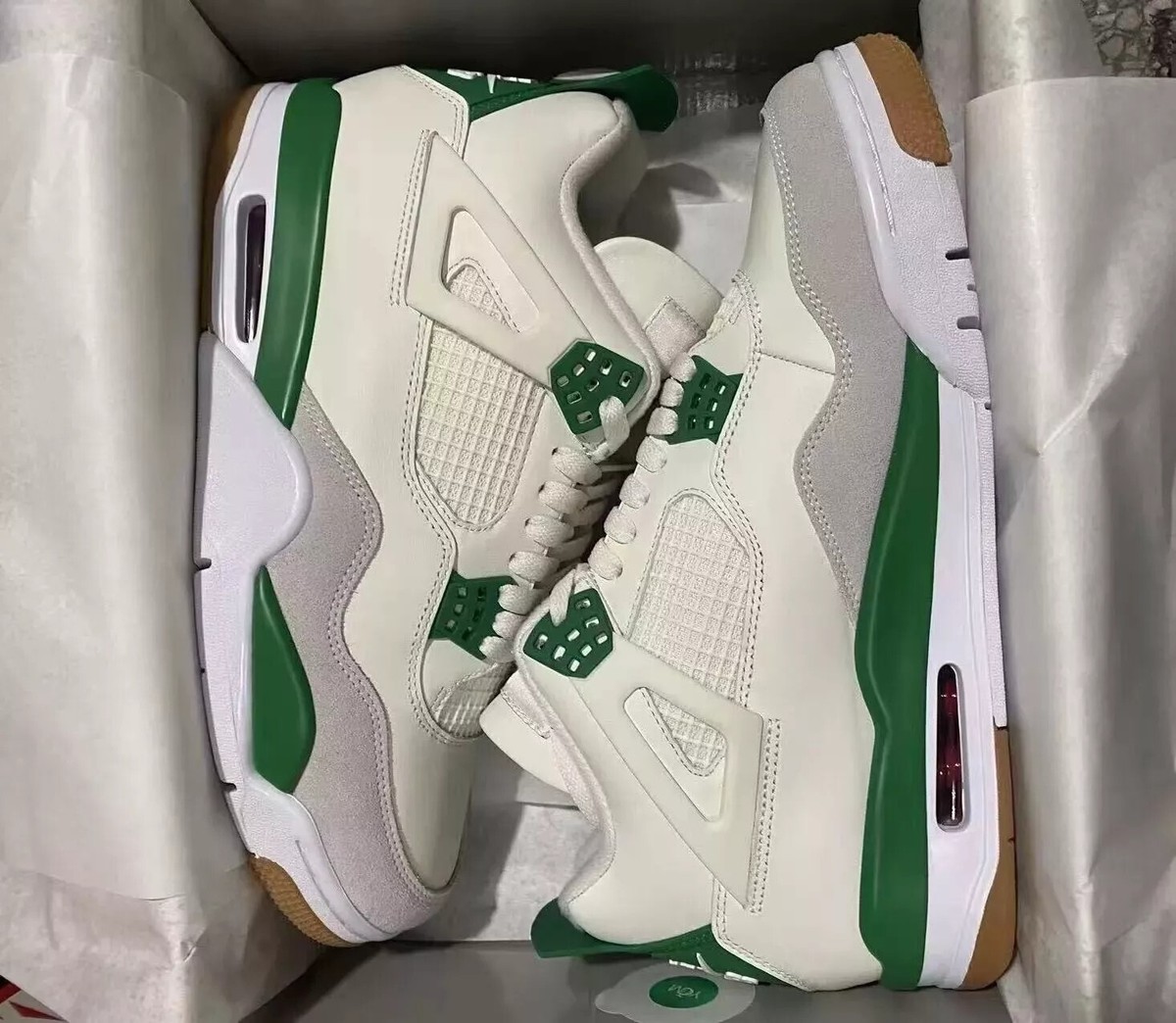 Jordan 4 Retro SP x Nike SB Mid Pine Green for Sale Jordan 4 Retro SP x Nike SB Mid Pine Green for Sale