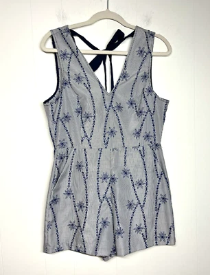 Mameluco con corbata trasera baja BCBGeneration gris azul a rayas bolsillos florales talla 6 nuevo Foto 1 de 4