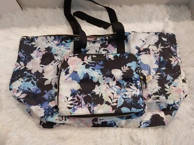 NWT Victoria’s Secret Limited Edition Packable Getaway Weekender ToteFloral 2023 - Image 1 of 3