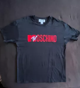 H&M Moschino MTV Exclusive Logo Blk/Red/Wht Spelled Out Black T-shirt Size Med - Picture 1 of 12