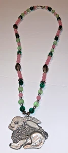 Collar CONEJO Cadena Cuentas Colorido. El conejo está marcado pero desconocido marca del fabricante - Imagen 1 de 14