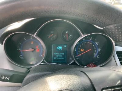 2016 Chevrolet Cruze Speedometer Cluster OEM | MPH | Limitado 136k milhas - Imagem 1 de 4