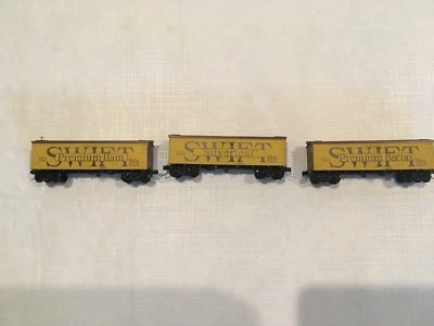 MICRO-TRAINS 58512 N-Gauge Wood Refrigerator 36ft 3-Pack, Swift SRL - Image 1 of 4