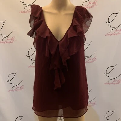 Apóstrofe.  Talla pequeña.  Top forrado con volantes sin mangas de gasa granate.  B10. Foto 1 de 4
