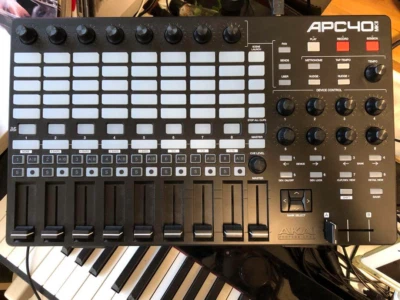 AKAI Professional APC40 MKII MK2 Live Performance ControllerWorking Used - Image 1 of 4