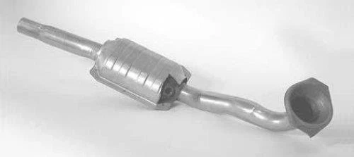 1985-1987 Volkswagen Golf 1.8L 8V Converter & Engine Pipe - Imagem 1 de 4