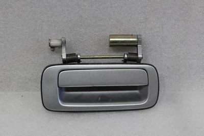 Lexus LS400 1999 lado del pasajero derecho trasero exterior manija plateada 199 Foto 1 de 4