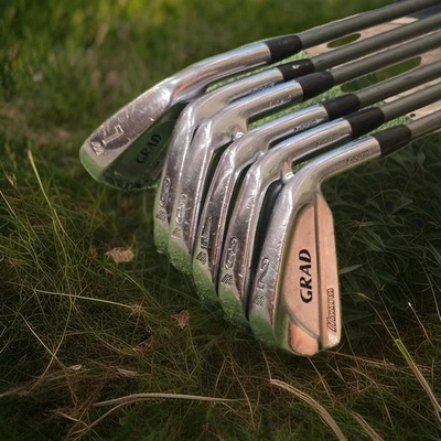 Mizuno Grad P-Forged Irons 2-7 Flex 9 Stiff Graphite Shafts UPC72 - Image 1 of 4
