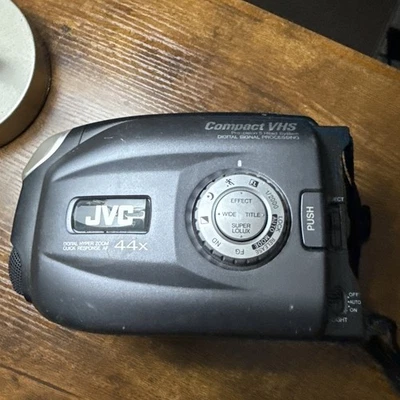 JVC GR-AX930U Videomovie Compact VHS-C Camcorder Video Camera *Untested* - Image 1 of 4