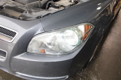 2009 Chevrolet Malibu Driver conjunto de farol esquerdo OEM usado lente desbotada - Imagem 1 de 4