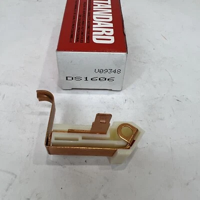 Parking Brake Switch  Standard Motor Products  DS1606 - Image 1 of 4