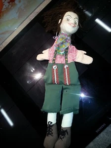 45% Aktion: Preissenkung!!! WER RETTET MICH?  Antike Handspielpuppe, "Sepp" - Bild 1 von 6