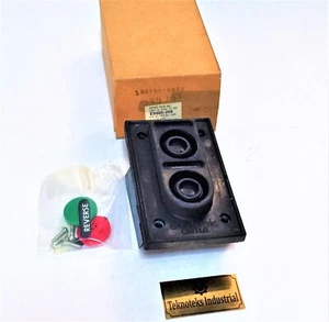 CROUSE HINDS / EMPIRE  E5000-208 PUSH BUTTON ASSY /  700420  N.O / N.C - Picture 1 of 4