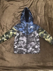 Nike Puffer Jacket Boys Size 5 - Picture 1 of 6