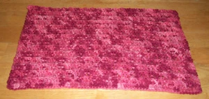 Neu Uniq Handarbeit gehäkelt 11,5x17,5 Rechteck Tischläufer Matte Herzstück Rosa - Bild 1 von 5
