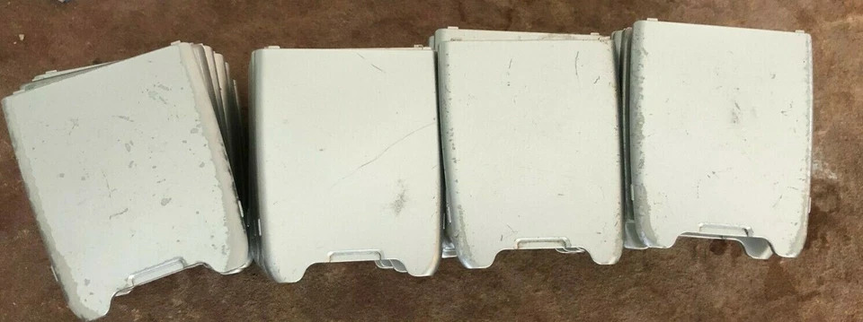 Lote de 37 Baterías Panasonic GU87 Plateadas Buenas Usadas  Foto 1 de 1