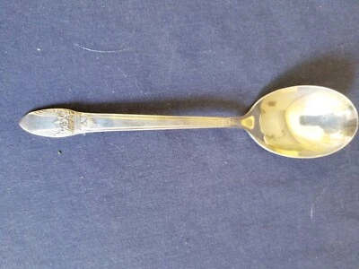 Cuchara de azúcar First Love 1847 Rogers Bros plateada cubiertos 6" Foto 1 de 3