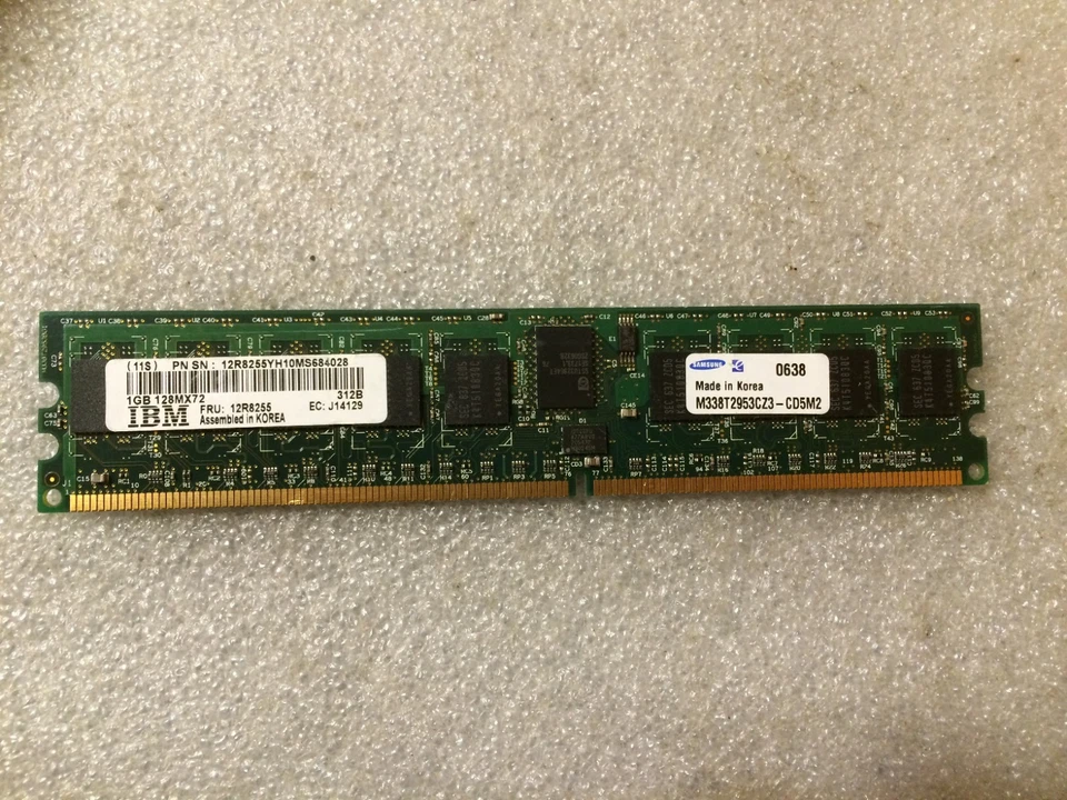 Memoria DDR2 ECC Samsung M338T2953CZ3-CD5M2 1GB PC2-4200 533MHZ ECC CL4 276-Pin - Immagine 1 di 1