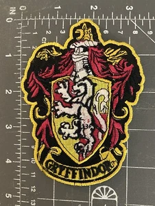 Gryffindor Harry Potter Hogwarts House Crest Logo Emblem Insignia Patch Badge - Picture 1 of 2