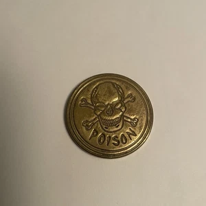 Vintage Pogs Metal Slammer 1990s - POISON SKULL CROSSBONES  - MEGA METAL 1.2 Oz - Picture 1 of 4