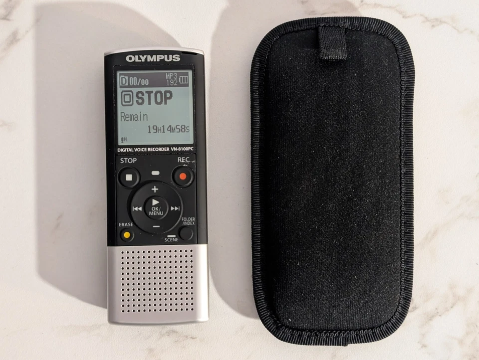 Olympus VN-8100PC 2GB Handheld USB Digital Voice Recorder w/ Case MINT CONDITION - Image 1 of 1