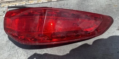 Lámpara de luz trasera derecha para pasajero Infiniti FX35 FX37 QX70 2009-2017 FABRICANTE DE EQUIPOS ORIGINALES Foto 1 de 4